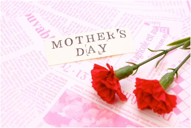 カーネーションを母の日に贈るのはどうして その理由と花の色の意味 働くママの暮らしを楽しむ知恵袋
